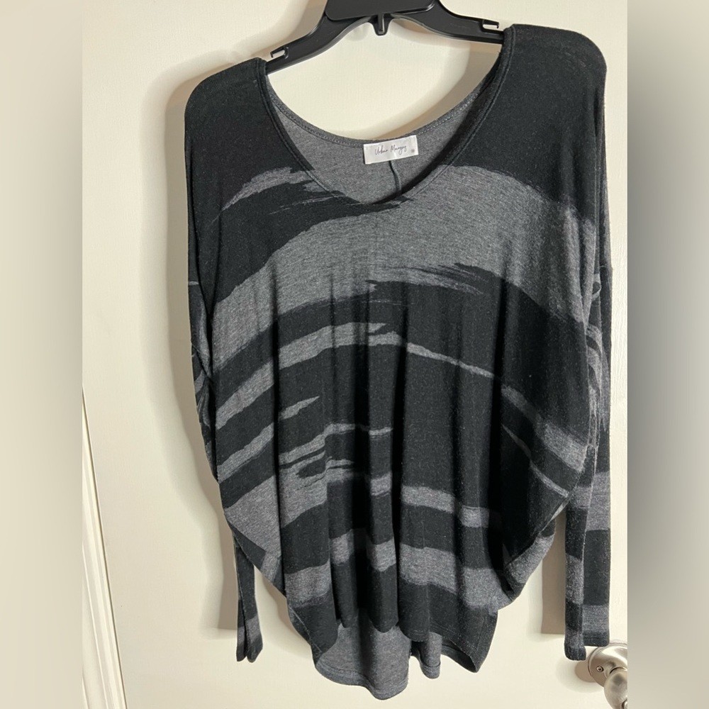 Gray and black tunic